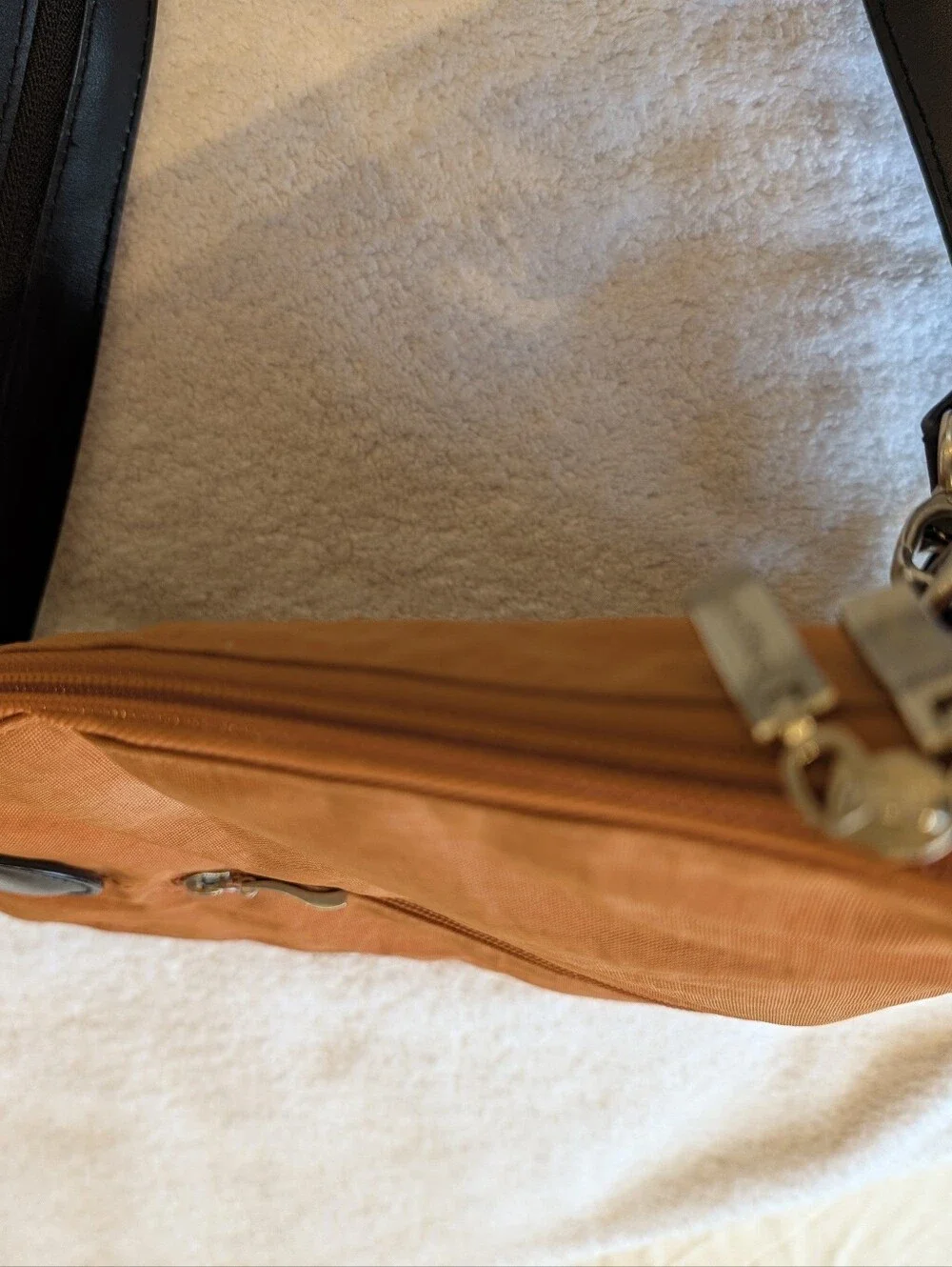 Baggallini Convertible Sling Backpack Rust Orange Nylon Wallet Organizer Travel
